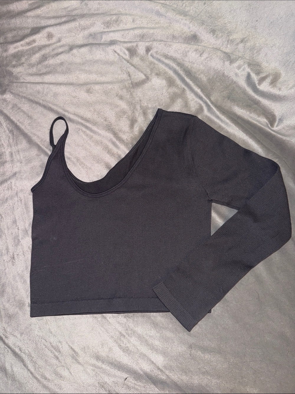 PrettyLittleThing Black One-Shoulder Ribbed Long-Sleeve Crop Top